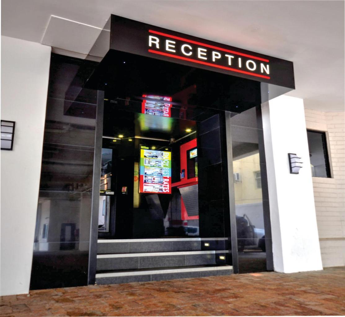 Check Inn Hotel Cape Town Exterior photo